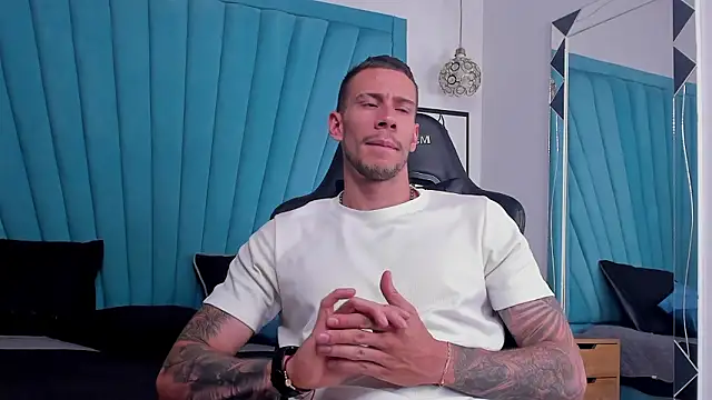 J king   online show from 02/28/26, 01:45