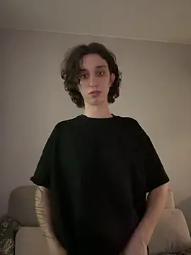 JuicyBoy777 online show from 12/17/25, 11:44