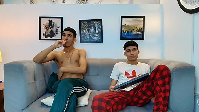 HORNY PRETTY online show from 04/16/26, 09:39