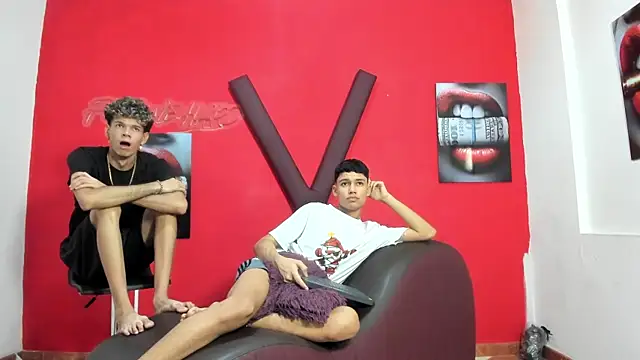 Snapshot of HORNY_PRETTY chatting on 05/09/26, 04:34 HORNY PRETTY online show from 05/09/26, 04:34