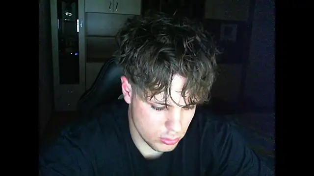 GymGuy0505 online show from 04/10/26, 11:31