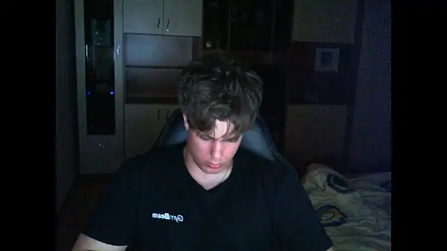 Snapshot of GymGuy0505 chatting on 05/04/26, 09:33 GymGuy0505 online show from 05/04/26, 09:33
