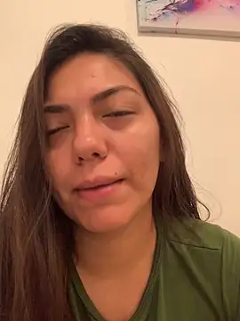 Snapshot of giny_sexii chatting on 12/15/25, 05:44 giny sexii online show from 12/15/25, 05:44