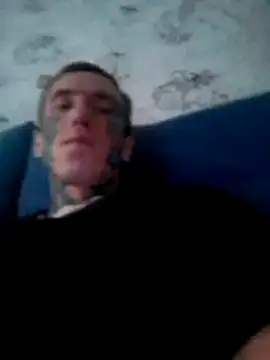 Snapshot of VERLIEBER11 chatting on 12/17/25, 10:10 VERLIEBER11 online show from 12/17/25, 10:10