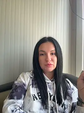 MeganBlueq online show from 04/13/26, 10:54