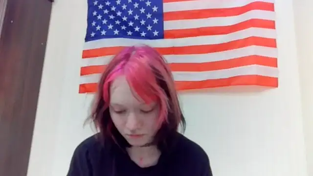 Snapshot of Shine_Luna chatting on 02/26/26, 10:42 Shine Luna online show from 02/26/26, 10:42