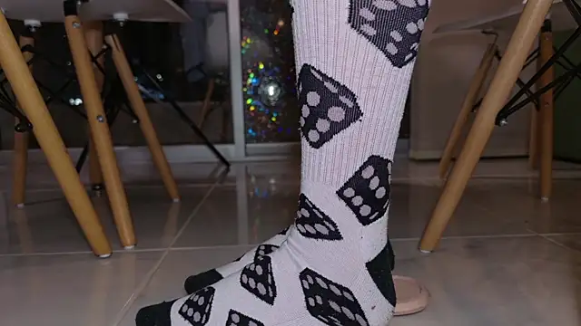 Snapshot of Feetbeth chatting on 07/13/26, 02:03 Feetbeth online show from 07/13/26, 02:03