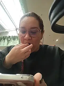 sharon G online show from 05/05/26, 06:05