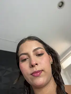 Valeria-escobar online show from 03/25/26, 01:39