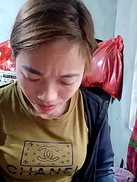 little-effy online show from 03/09/26, 07:56