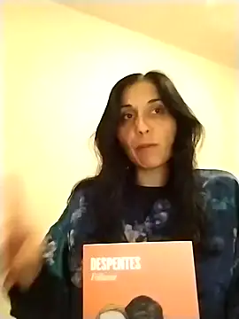 Snapshot of DommeVioleta chatting on 12/18/25, 06:30 DommeVioleta online show from 12/18/25, 06:30