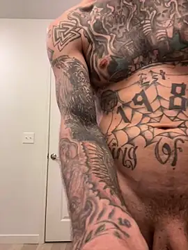 kingNQueen1211 online show from 04/28/26, 11:43