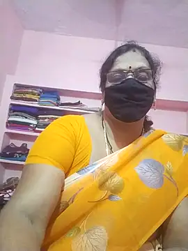 Snapshot of sarala_telugu chatting on 06/27/26, 04:23 sarala telugu online show from 06/27/26, 04:23