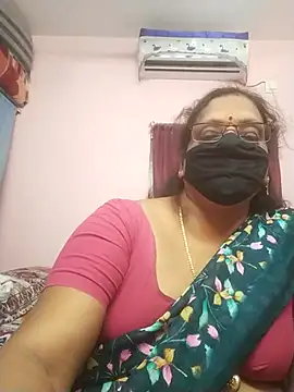 Snapshot of sarala_telugu chatting on 07/25/26, 09:40 sarala telugu online show from 07/25/26, 09:40