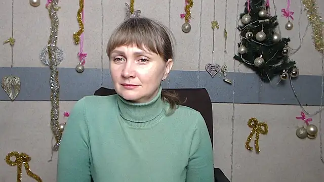 Snapshot of KellyClar chatting on 12/15/25, 05:55 KellyClar online show from 12/15/25, 05:55