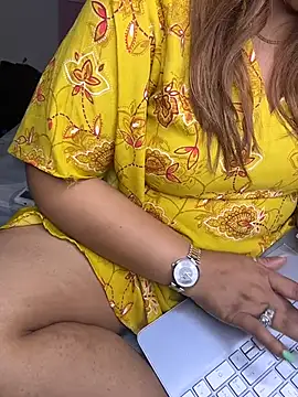 butterflyslay online show from 03/11/26, 01:55