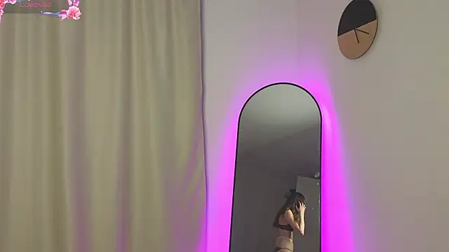 Snapshot of natur_ella chatting on 02/04/26, 01:06 natur ella online show from 02/04/26, 01:06