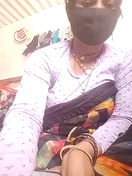Aaisha 01 online show from 04/29/26, 05:00