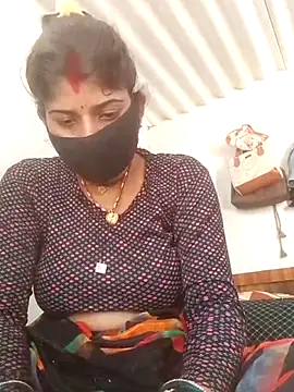 Snapshot of Aaisha_01 chatting on 06/13/26, 07:50 Aaisha 01 online show from 06/13/26, 07:50