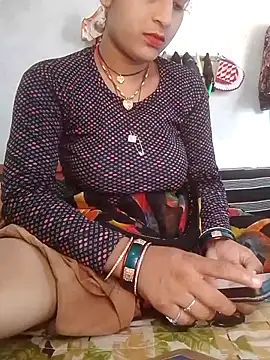 Snapshot of Aaisha_01 chatting on 06/14/26, 07:10 Aaisha 01 online show from 06/14/26, 07:10