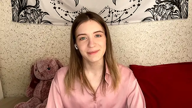 Shining Robi online show from 12/18/25, 12:11