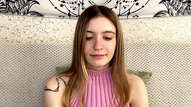 Shining Robi online show from 04/15/26, 01:29