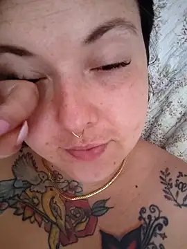 Divine Pouvoir online show from 02/11/26, 07:52