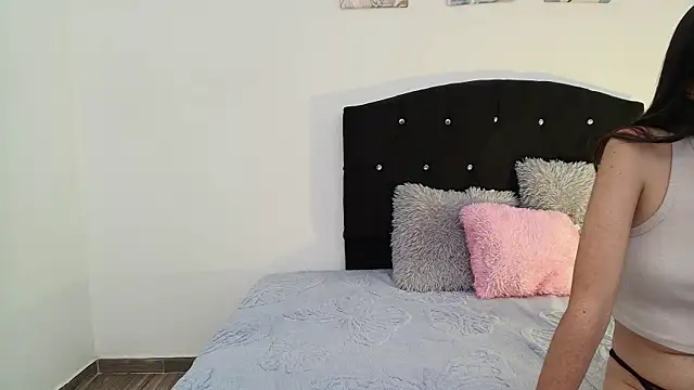 Mimi Glow online show from 02/09/26, 06:23