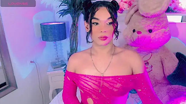 agathaferrer3 online show from 12/22/25, 08:33