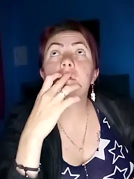 Annelis1 online show from 12/17/25, 06:19