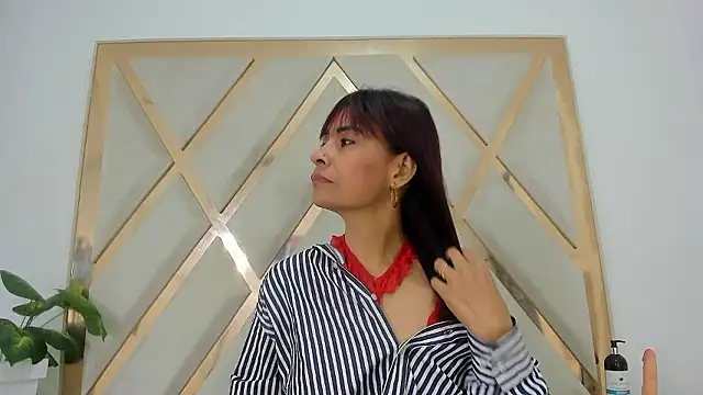 Selenaasm online show from 01/15/26, 08:56