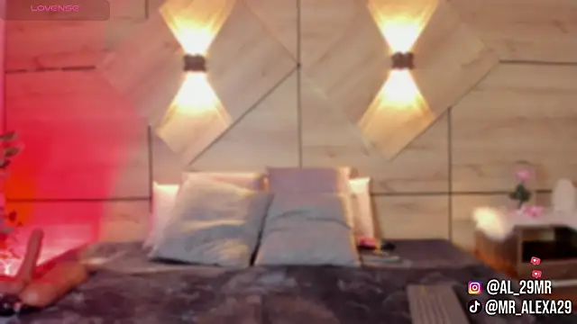 sussan fox  online show from 03/16/26, 08:13