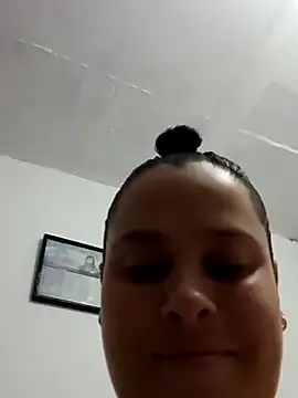 Snapshot of LexieMonroe7 chatting on 12/16/25, 01:10 LexieMonroe7 online show from 12/16/25, 01:10