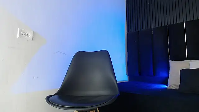 SmoothAlpha  online show from 02/24/26, 02:48