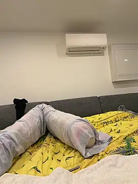 CoquineCharmeuse online show from 04/29/26, 08:04
