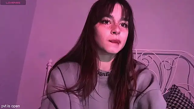 xx lily online show from 12/23/25, 04:32