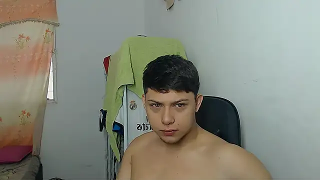 Snapshot of Marvel_Boyyy chatting on 12/15/25, 04:11 Marvel Boyyy online show from 12/15/25, 04:11