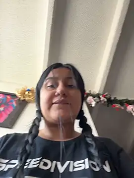 Snapshot of Nova_hotXXX chatting on 12/14/25, 04:01 Nova hotXXX online show from 12/14/25, 04:01