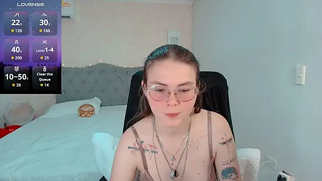 Snapshot of lexalove_doll chatting on 02/23/26, 04:43 lexalove doll online show from 02/23/26, 04:43