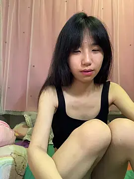 Snapshot of luck-005 chatting on 05/26/26, 04:36 luck-005 online show from 05/26/26, 04:36