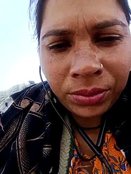 Snapshot of khusi__sharma2004 chatting on 12/19/25, 06:20 khusi sharma2004 online show from 12/19/25, 06:20