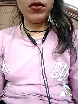 Snapshot of khusi__sharma2004 chatting on 12/23/25, 06:33 khusi sharma2004 online show from 12/23/25, 06:33