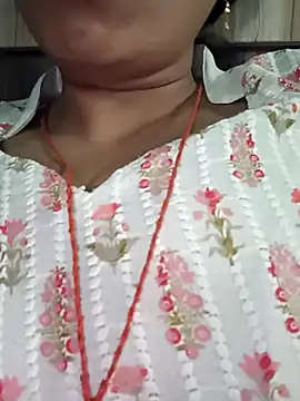 Snapshot of teena-11 chatting on 07/02/26, 02:45 teena-11 online show from 07/02/26, 02:45