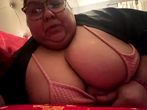 Sexybbwqueen online show from 12/18/25, 10:32