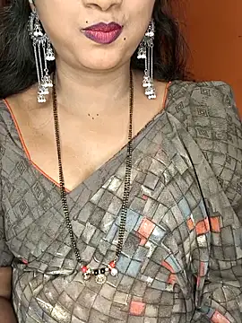 Snapshot of Rachu_love chatting on 05/13/26, 04:15 Rachu love online show from 05/13/26, 04:15
