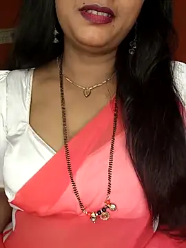 Snapshot of Rachu_love chatting on 06/17/26, 06:49 Rachu love online show from 06/17/26, 06:49