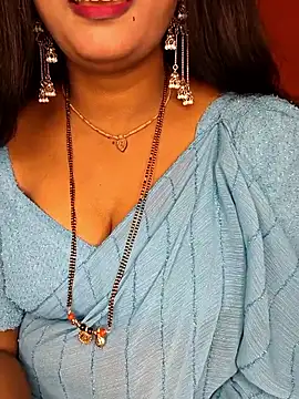 Snapshot of Rachu_love chatting on 06/18/26, 08:47 Rachu love online show from 06/18/26, 08:47