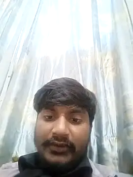 Snapshot of Amit__okay chatting on 12/14/25, 08:09 Amit okay online show from 12/14/25, 08:09