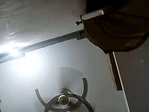 Snapshot of Amit__okay chatting on 12/15/25, 04:33 Amit okay online show from 12/15/25, 04:33