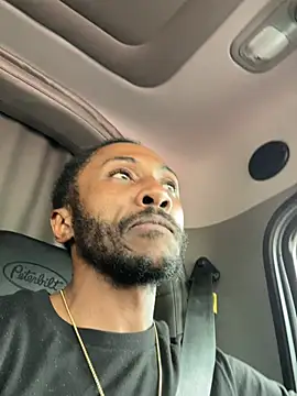 Snapshot of Pleasure_Overlord chatting on 02/12/26, 06:25 Pleasure Overlord online show from 02/12/26, 06:25